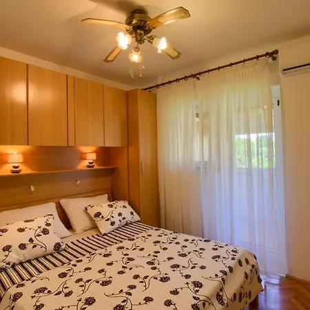 Sosic Ii Apartment